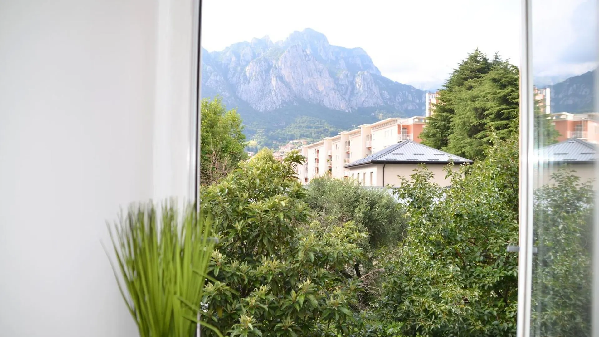 Casa Montelungo Lecco 0*,  Italien